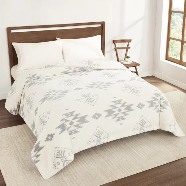 Pendleton Faux Fur Luxe Blanket